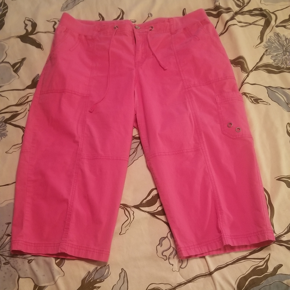 Pink cargo crop pants